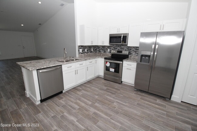 Foto del edificio - 906 Armstrong Rd SE