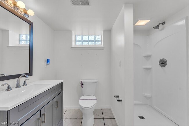 Foto del edificio - 4610 Yorkshire Ave