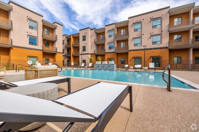 Piscina - Evara Living