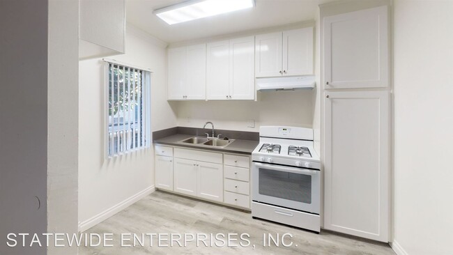 Foto del edificio - 8525 De Soto Ave