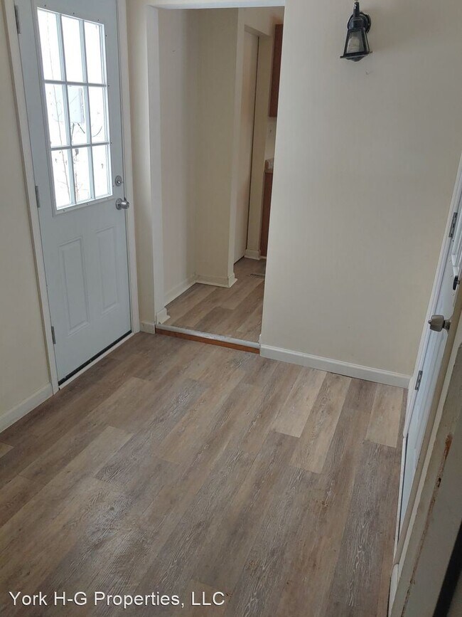 Building Photo - 4 br, 1 bath House - 311 Charles Rd
