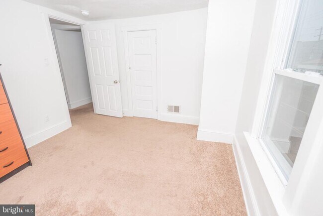 Building Photo - 132 State St