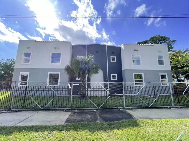 Foto del edificio - Doorbia Rental Homes