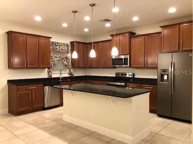 Building Photo - 1610 Kingfisher Ct