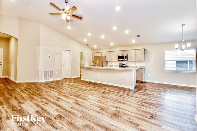 Foto del edificio - 6778 Hanworth Ln