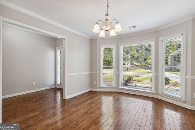 Building Photo - 356 Fenbrook Way SW