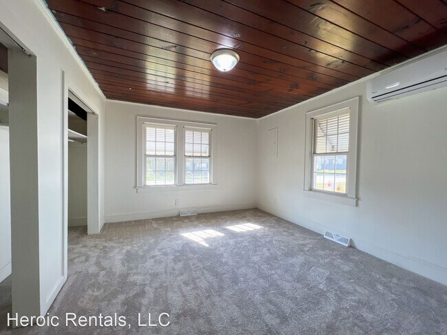 Building Photo - 2 br, 1 bath House - 307 Harvey Road