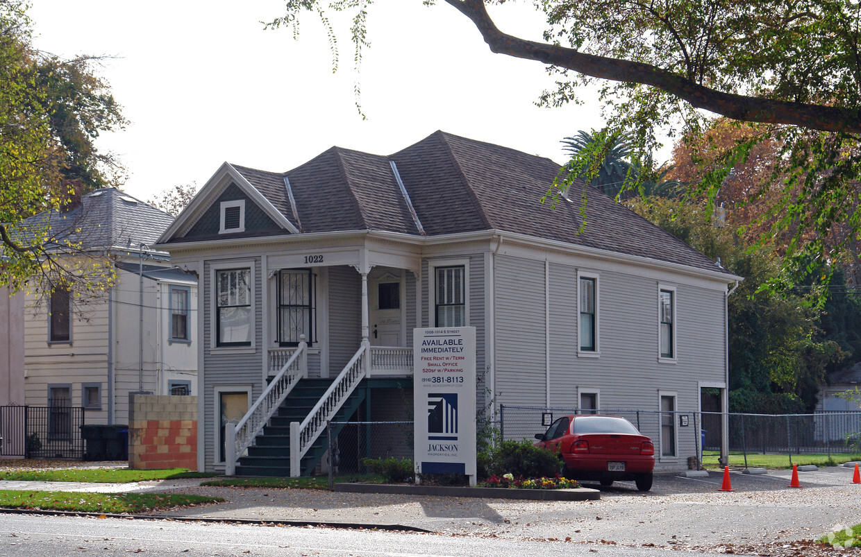 Building Photo - 1022 S St