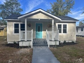 Building Photo - 407 Gruber St