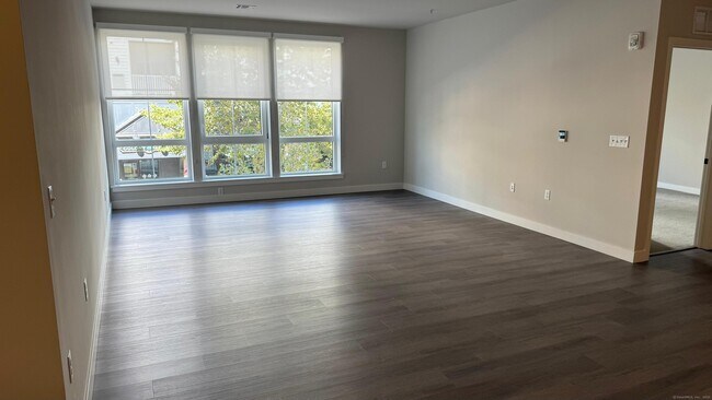 Foto del edificio - 467 West Ave