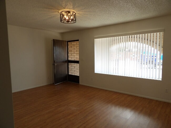 Foto del edificio - 55+ ADULT COMMUNITY