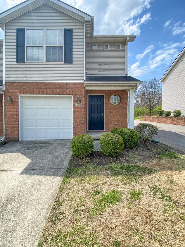 2221 Reserve Ct, Lexington, KY 40514 Townhome Rentals in Lexington KY