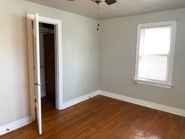 Building Photo - Nice 2 Bed 1 Bath Apartment in Great NW OKC Location! $795 Per Month!