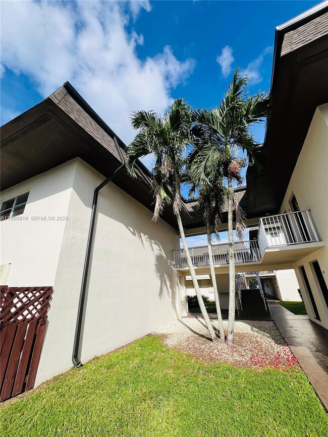 Foto del edificio - 8475 SW 94th St