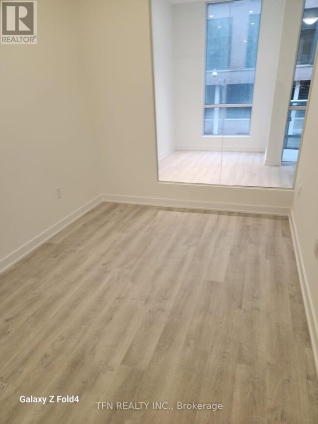 Building Photo - 15 Richardson St