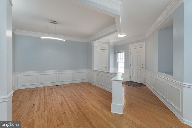 Building Photo - 33 Maidenhead Rd