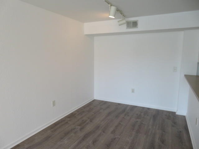 Foto del edificio - 181 SW Palm Dr