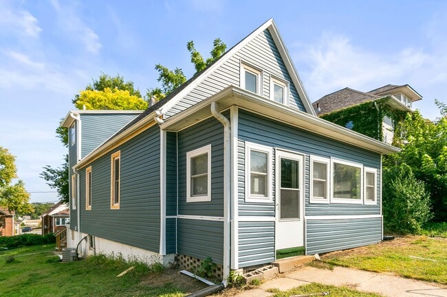 Building Photo - 3940 Arbor