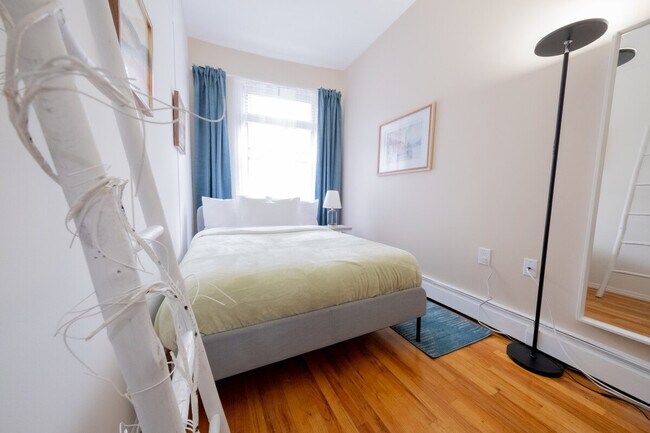 Foto del edificio - 247 W 113th St