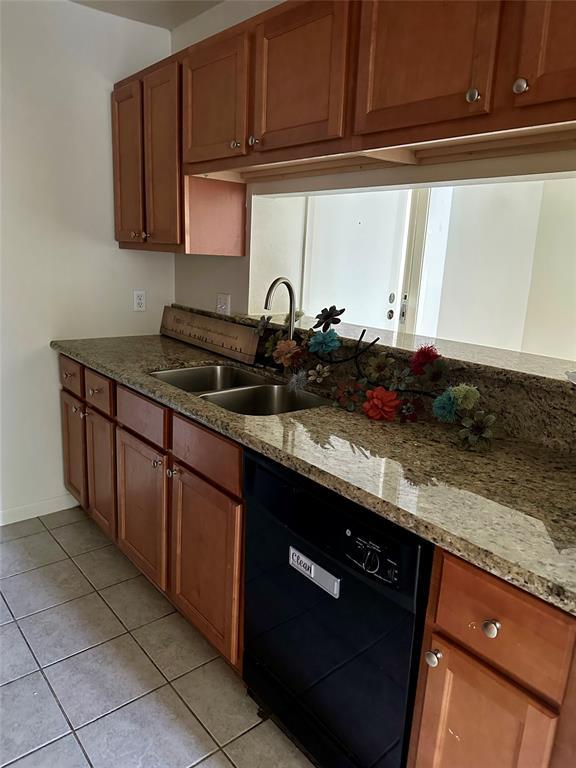 Foto del edificio - 3045 Walnut Bend Ln