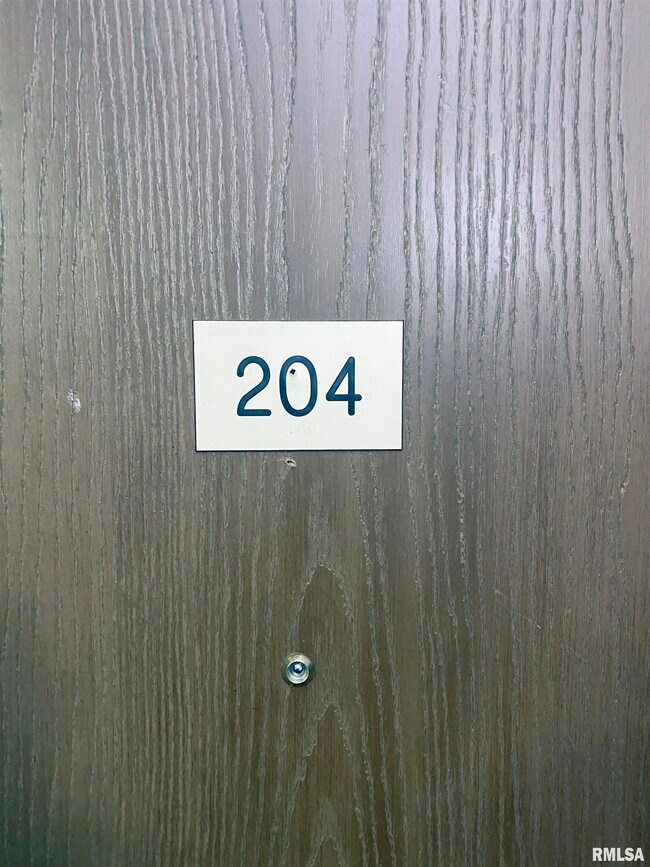 Foto del edificio - 5905 W Ridgecrest Dr