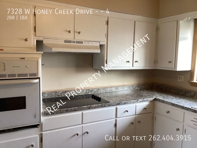 Building Photo - 7328 W Honey Creek Dr