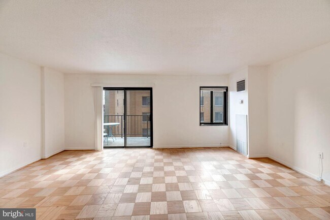 Foto del edificio - 1718 P St NW