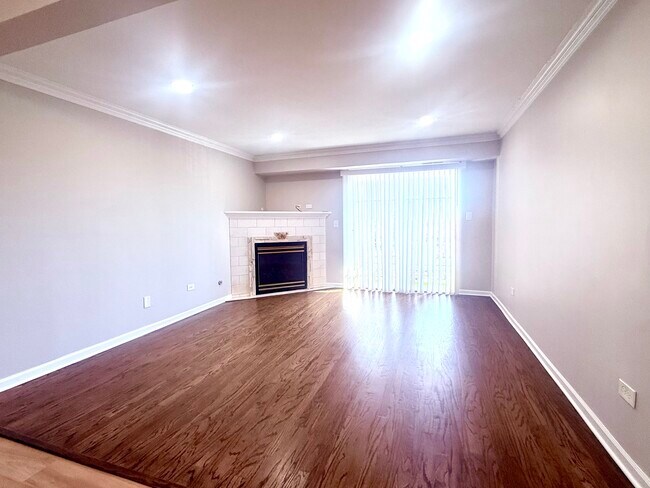 Foto del edificio - 1533 N Windsor Dr