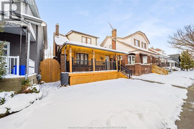 Photo du bâtiment - 1411 Windermere Rd