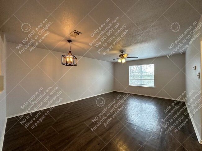 Building Photo - 534 Dukeway Dr