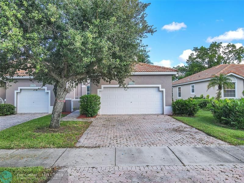 Foto principal - 2800 E Aragon Blvd