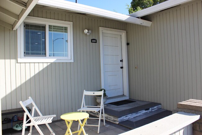 Building Photo - 3608 Bloomsbury Way