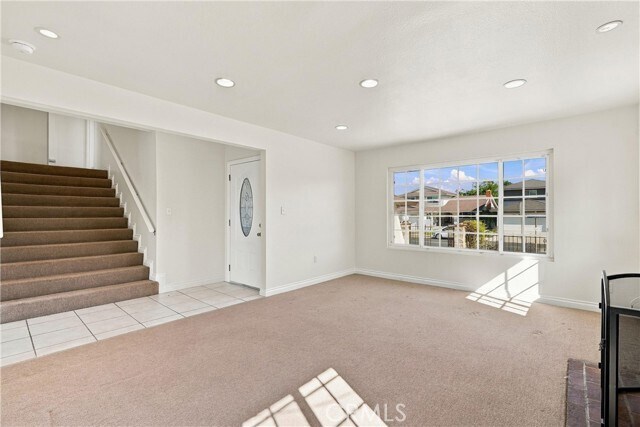 Building Photo - 6912 Tahiti Dr