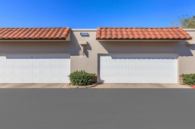 Interior Photo - Valencia