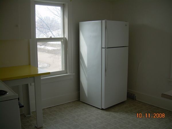 Building Photo - 2 br, 1 bath Apartment - 523 N 12th St. #3