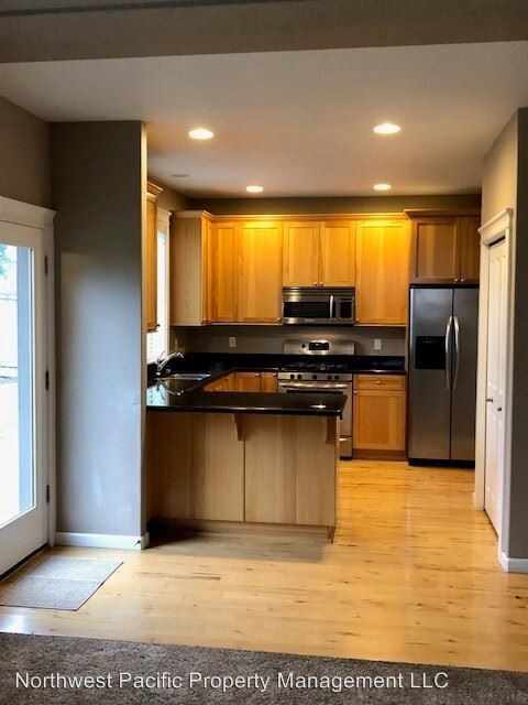 Foto del edificio - 3 br, 2.5 bath House - 540 SE Syron