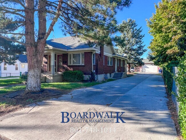 Foto del edificio - 2247 E Lambourne Ave