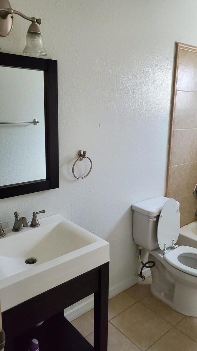 Foto del edificio - 3425 Hickman St