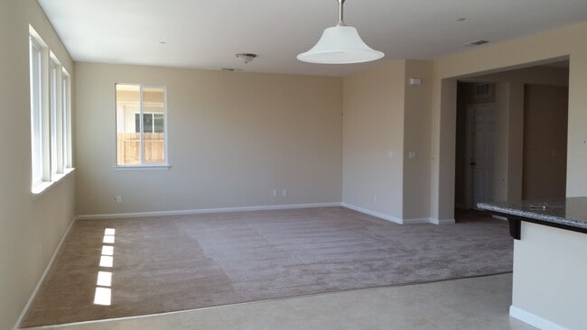 Building Photo - Apply Now to Schedule Viewing.
