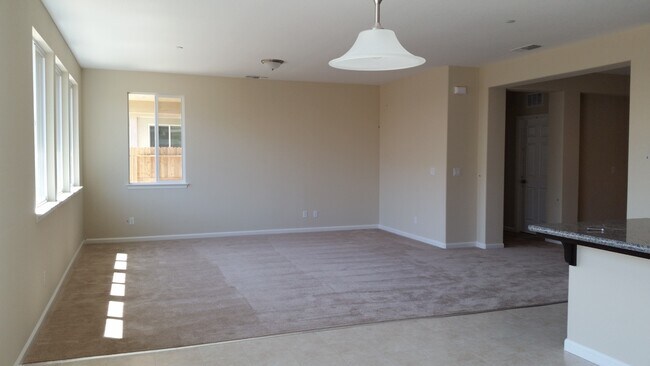 Foto del edificio - Apply Now to Schedule Viewing.