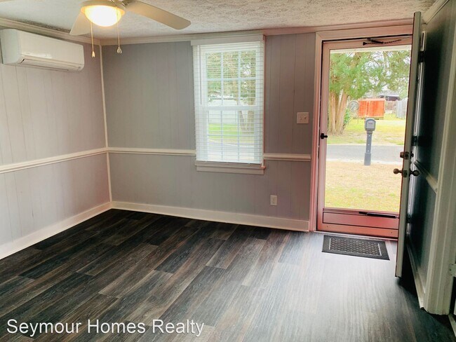 Foto del edificio - 1 br, 1.5 bath House - 219 Wynn Street