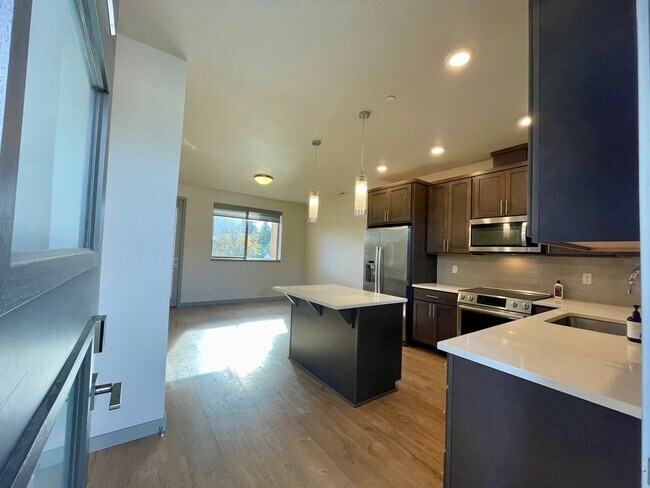 Foto del edificio - Fantastic 2 Bed 1 Bath - N. Portland - Arb...