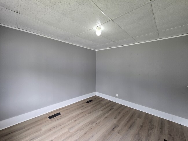 Building Photo - 508 Mobile St