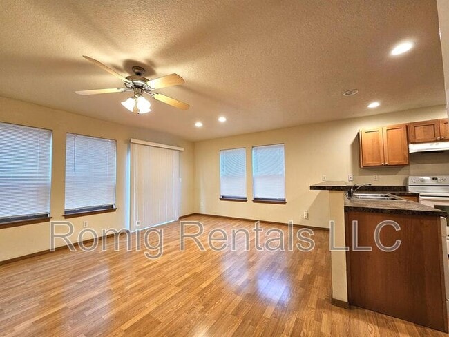 Foto del edificio - 8108 NE 36th Ct
