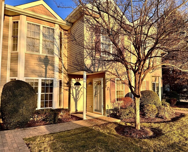 Building Photo - 854 Verona Dr