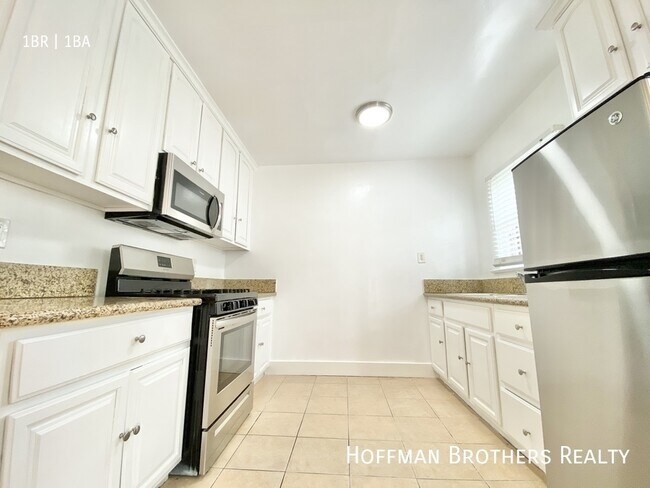Foto del edificio - 5414 Fountain Ave