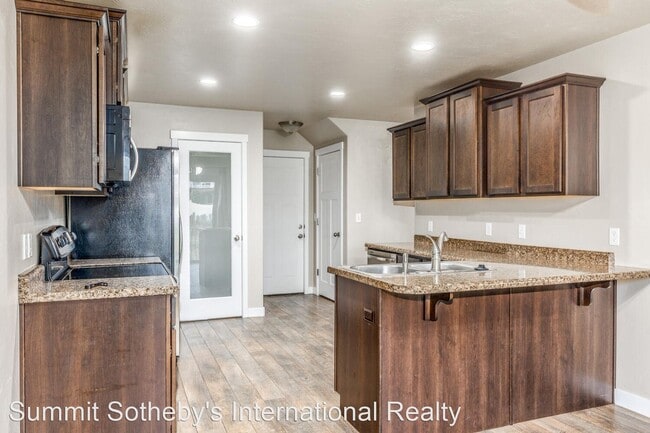 Building Photo - 3 br, 2 bath House - 14492 S. Edgemere Drive