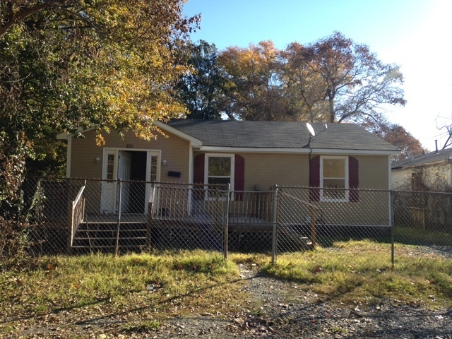 Primary Photo - 5505 Lucille St