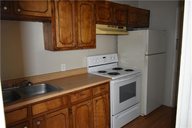 Building Photo - 522 Glenmar Ave