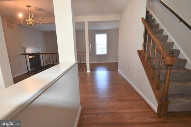 Building Photo - 108 Abbot Ct